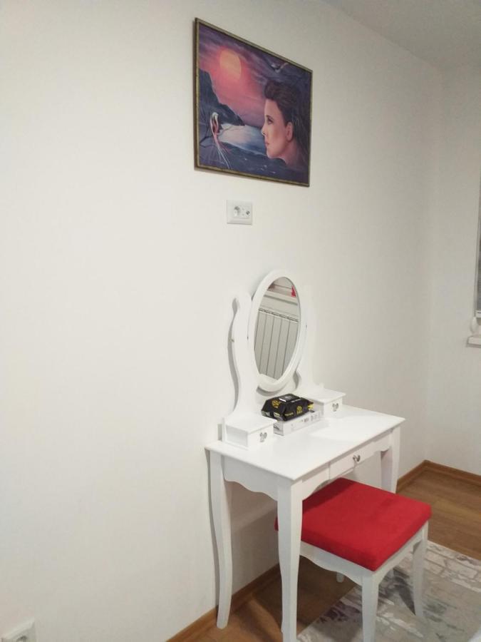 Trosoban Apartman Sarajevo, Ilidza Centar エクステリア 写真